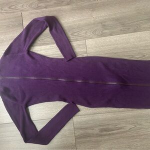 Zip-up back, knit above the knee dress, long sleeve size 4-6